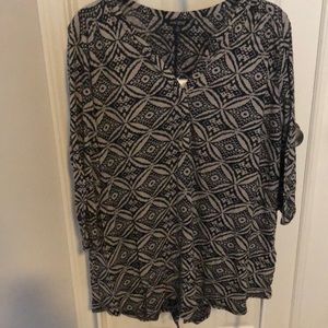 Lucky Brand Tunic top Navy with gray tribal 1X!!
